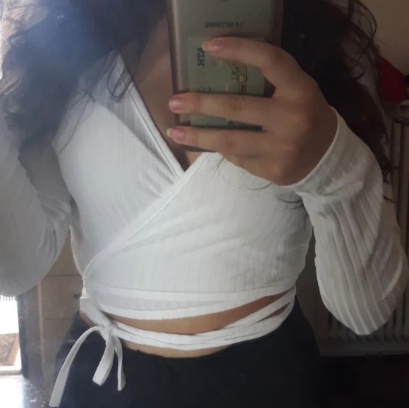 New Sexy White Knitted Wrap Sweater - Picture 4 of 5